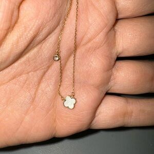 14K Necklace With Mother Of Pearl Clover